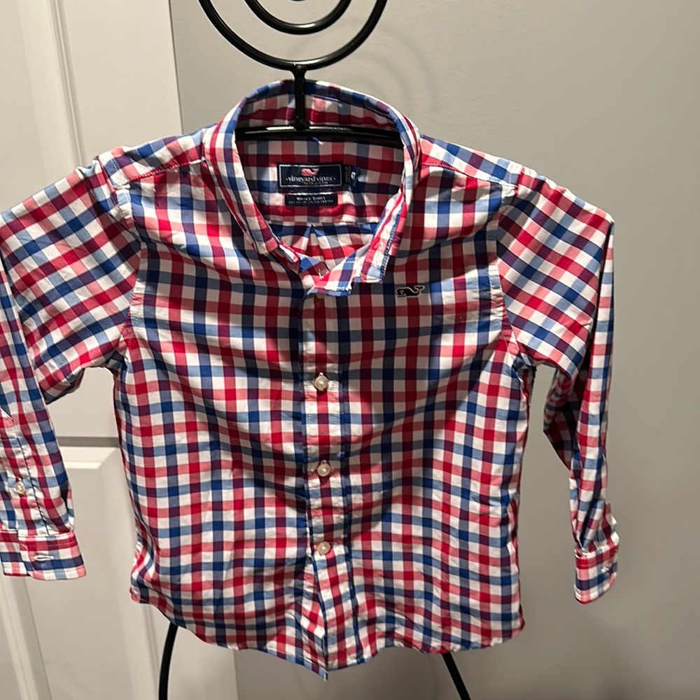 Vineyard Vines whale button up size 4T